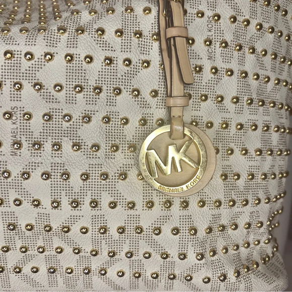 Michael Kors Jet Set Vanilla Studded Tote Bag - Picture 6 of 9